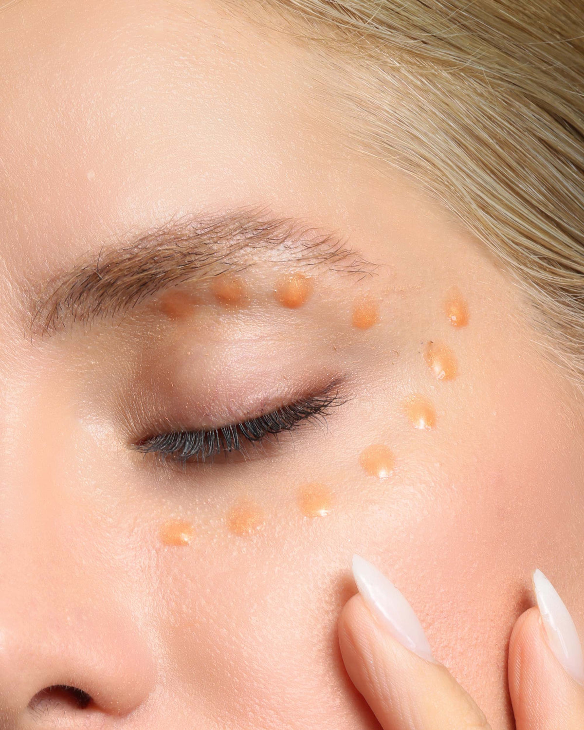 Contour des yeux : la peau fine autour de vos yeux