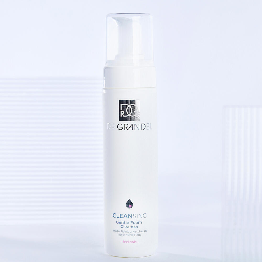 Dr. Grandel Gentle Foam Cleanser texture-deux