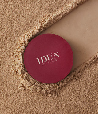 IDUN Minerals Mineral Powder Foundation SPF 15 - Ylva (medium dark neutral)