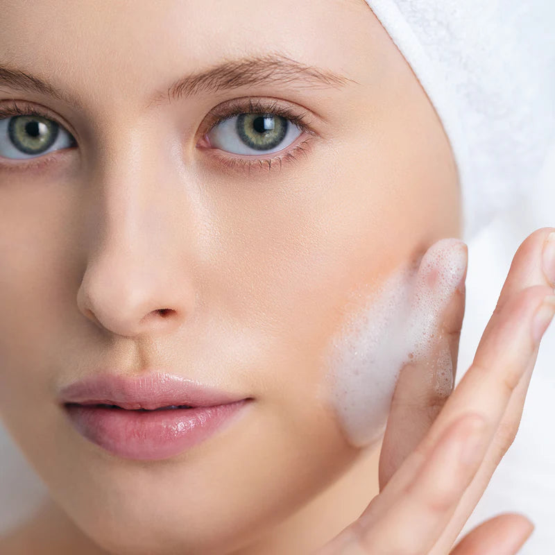 Idun minerals Mineral Cleansing Mousse ambiance