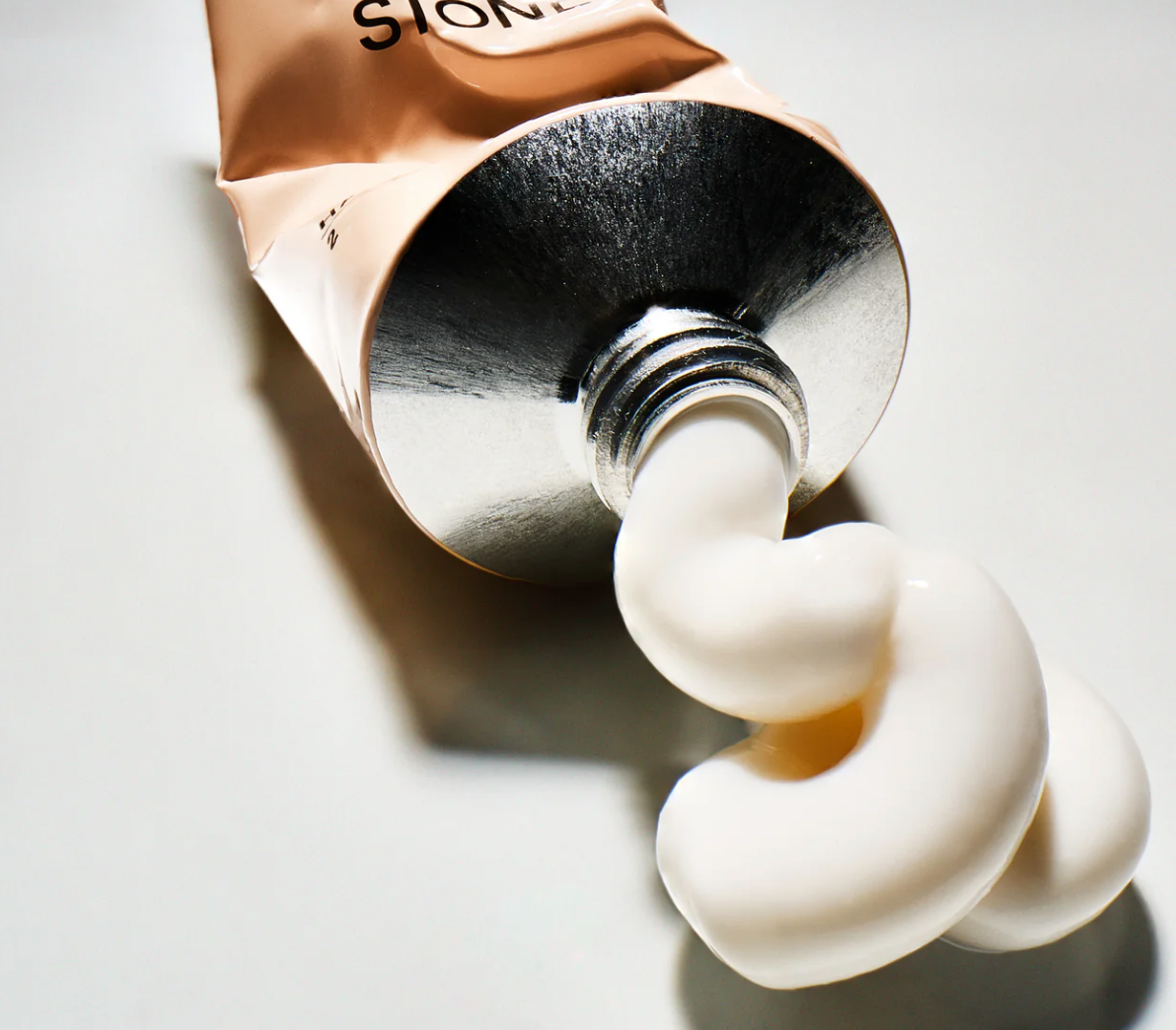 Salt & Stone Body Lotion - Saffron & Cedar texture