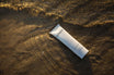 Alpha-H Balancing Cleanser tube dans l’eau