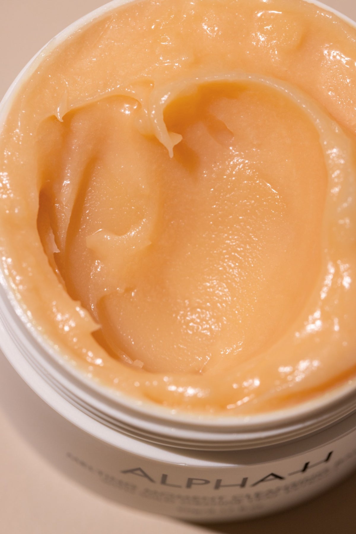 Alpha-H Melting Moment Cleansing Balm texture du baume