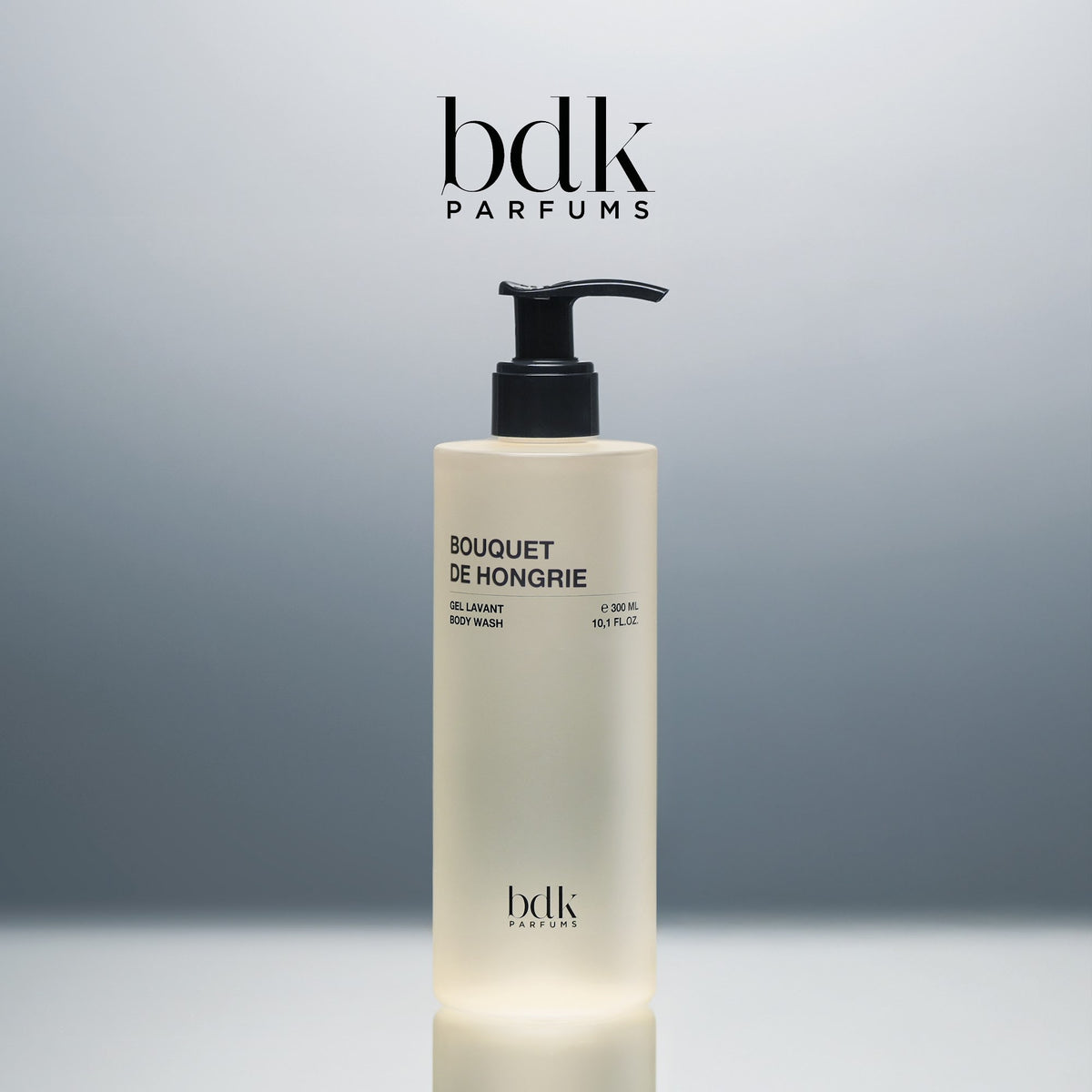 BDK Parfums Bouquet de Hongrie Shower Gel flacon pompe en studio avec logo bdk