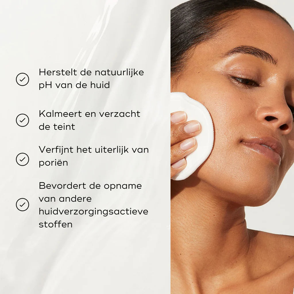Medik8 Daily Refresh Balancing Toner 150ml modèle avec coton et bienfaits
