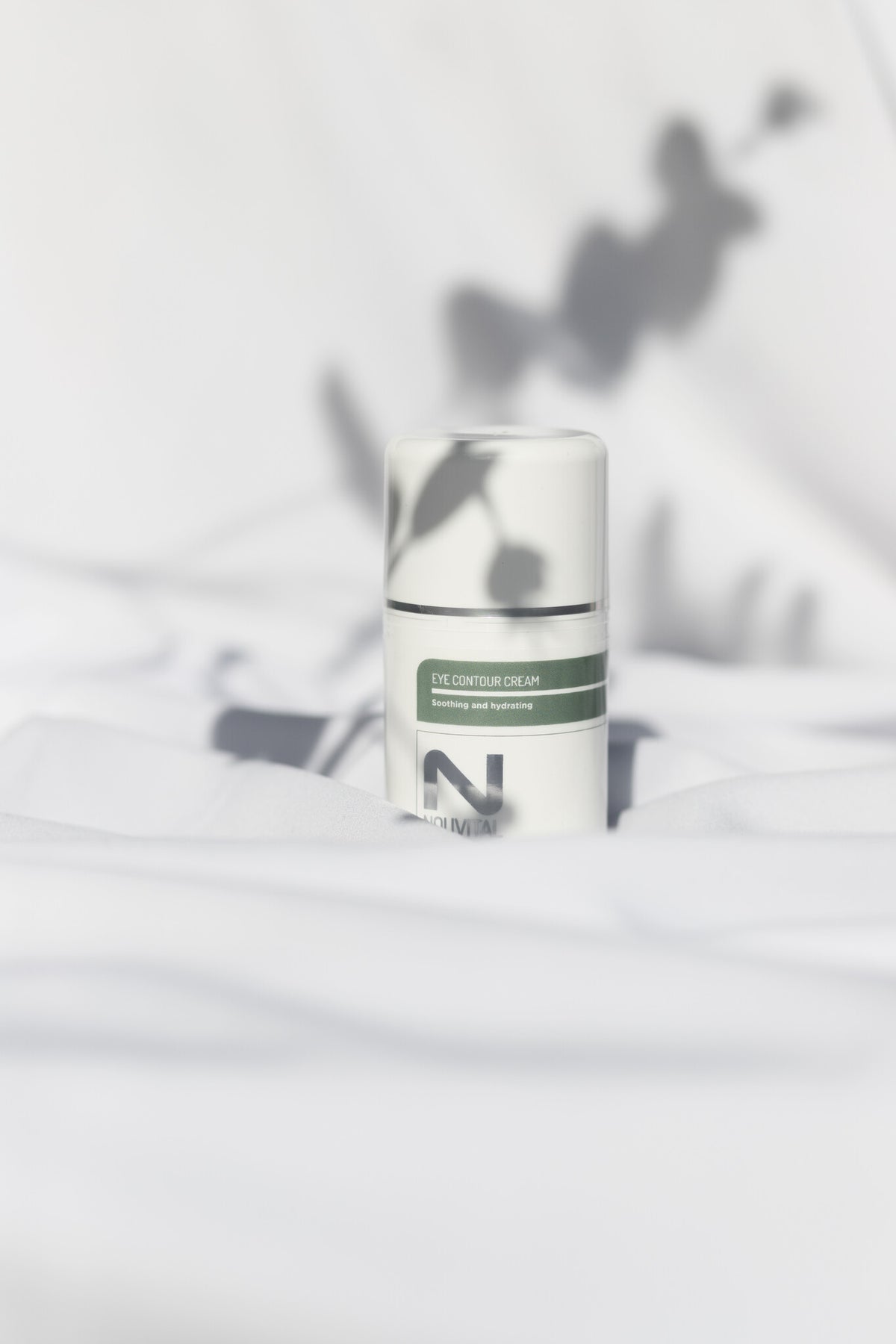 Nouvital Eye Contour Cream ambiance