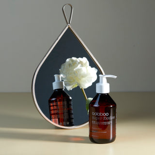 Oolaboo Super Foodies Calm Cleansing Face Oil bij druppelvormige spiegel