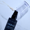 Oolaboo Moisty Seaweed 24 Benefits Instant Cure avec texture crème sur marbre